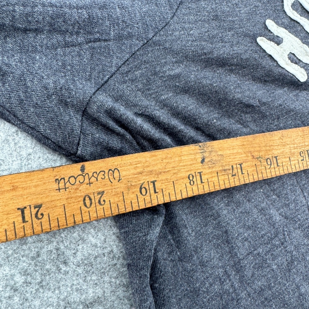 Hollister T-Shirt Mens M 1922 Applique Logo Charcoal Gray Heathered EUC - Picture 7 of 7